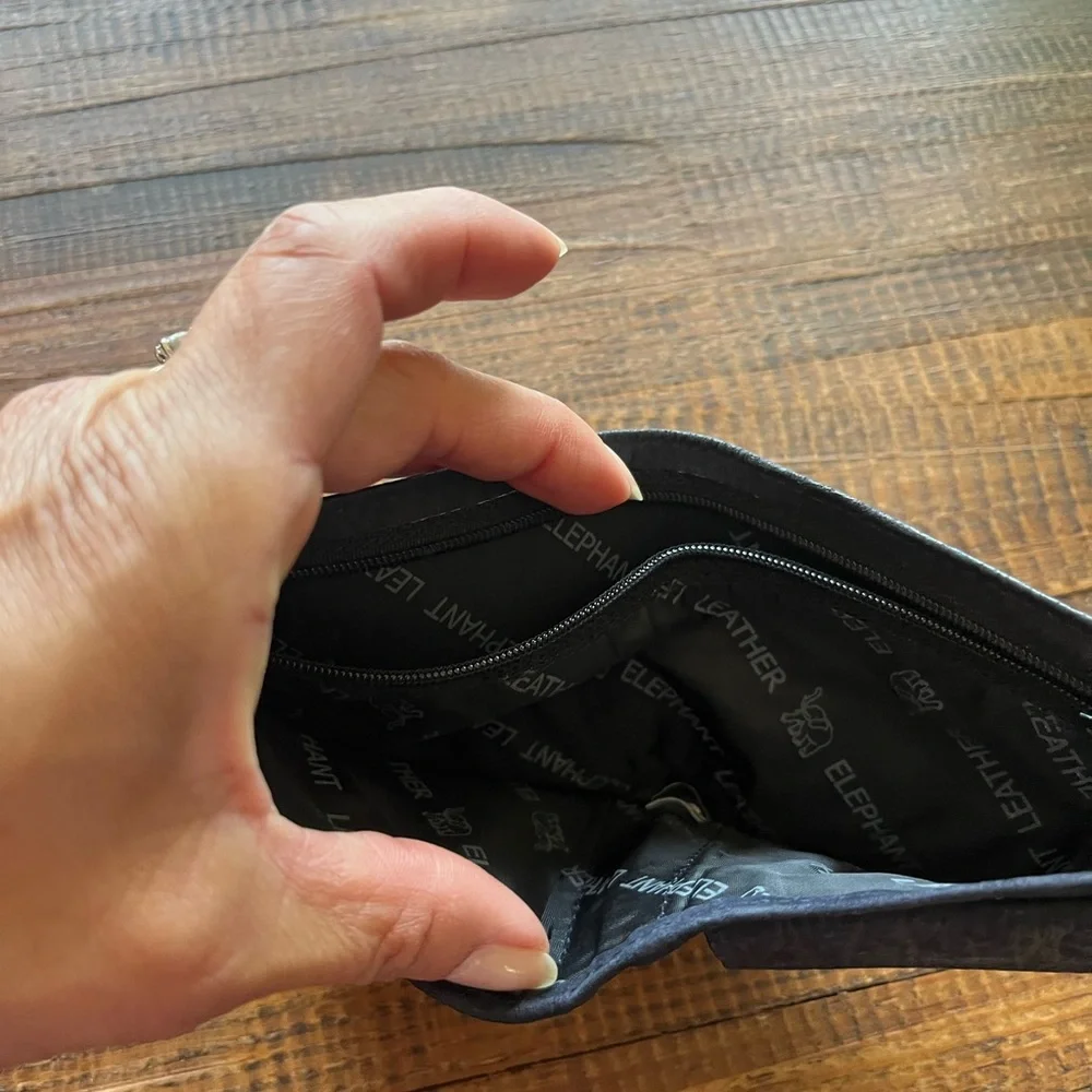 Genuine Leather Men's Bifold Wallet - Navy